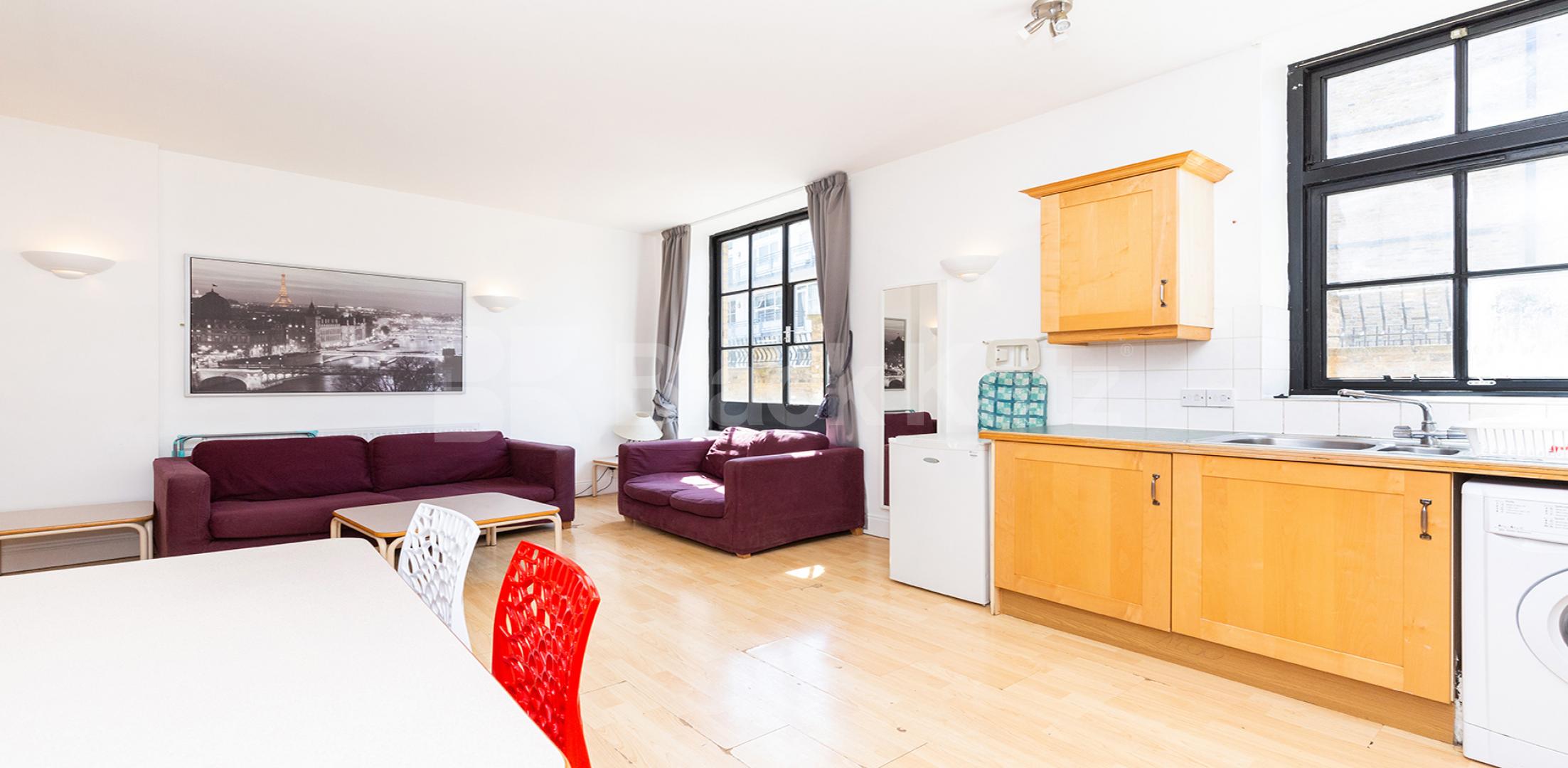 			WAREHOUSE CONVERSION, 2 Bedroom, 1 bath, 1 reception Apartment			 Crawford Passage EC1R, FARRINGDON / HOLBORN